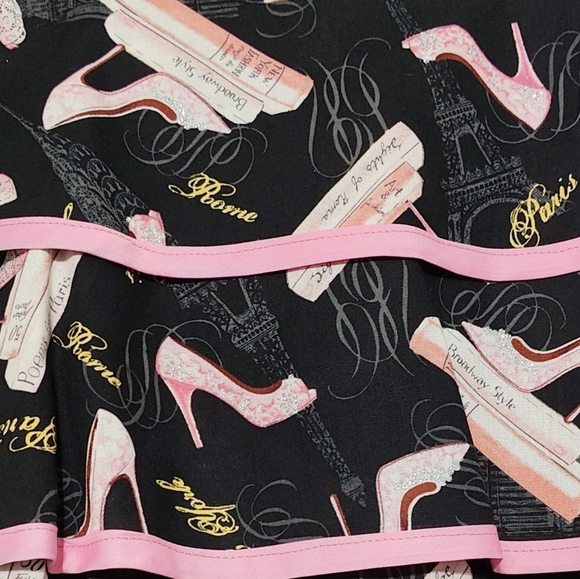 Hand Stitched Half Apron - Vintage by Candy's Aprons - Picture 5 of 8